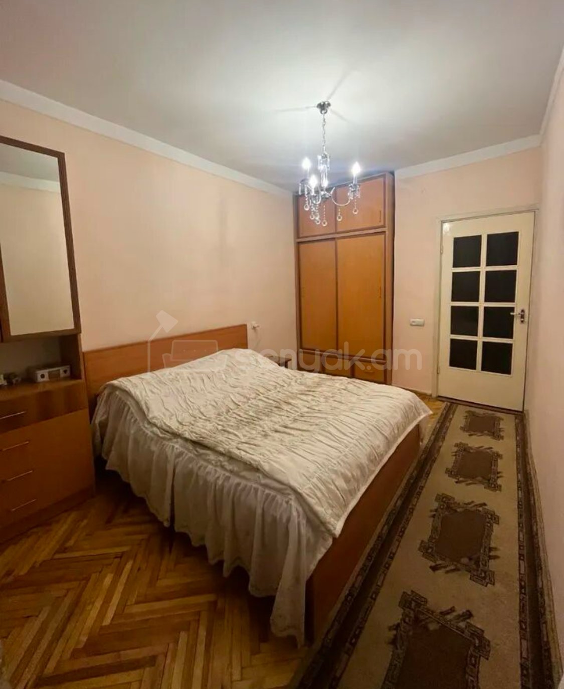 3 Սենյականոց Բնակարան Քարե Շենքում, 70քմ, 4/5 հարկ, Կապիտալ Վերանորոգված, Կահավորված