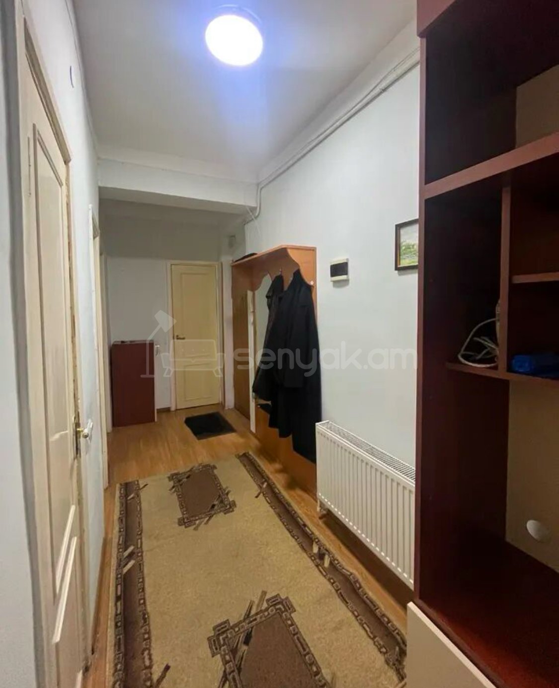 3 Սենյականոց Բնակարան Քարե Շենքում, 70քմ, 4/5 հարկ, Կապիտալ Վերանորոգված, Կահավորված