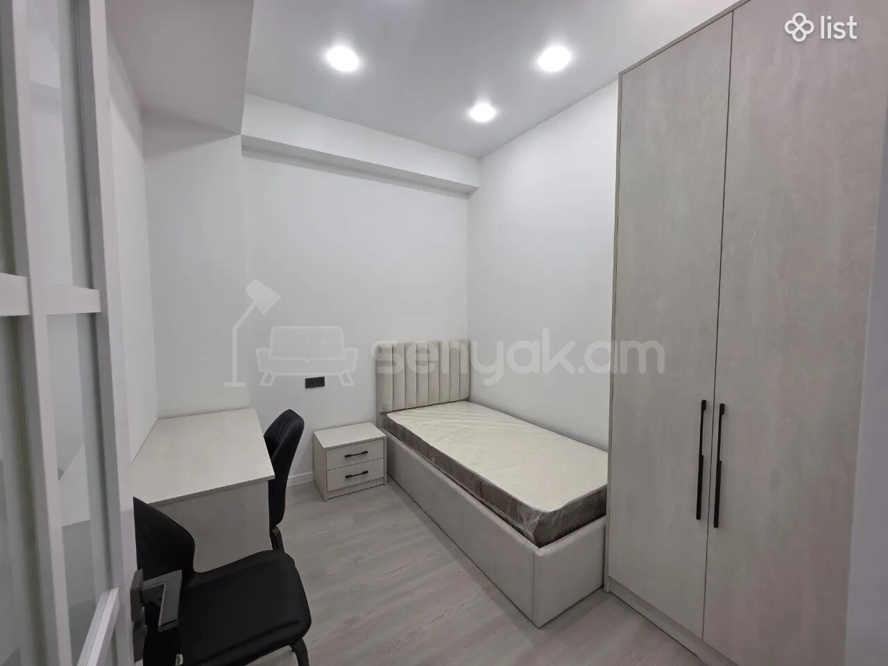 3 Սենյականոց Բնակարան Նորակառույցում, 74քմ, 17/18 հարկ, Դիզայներական Վերանորոգված