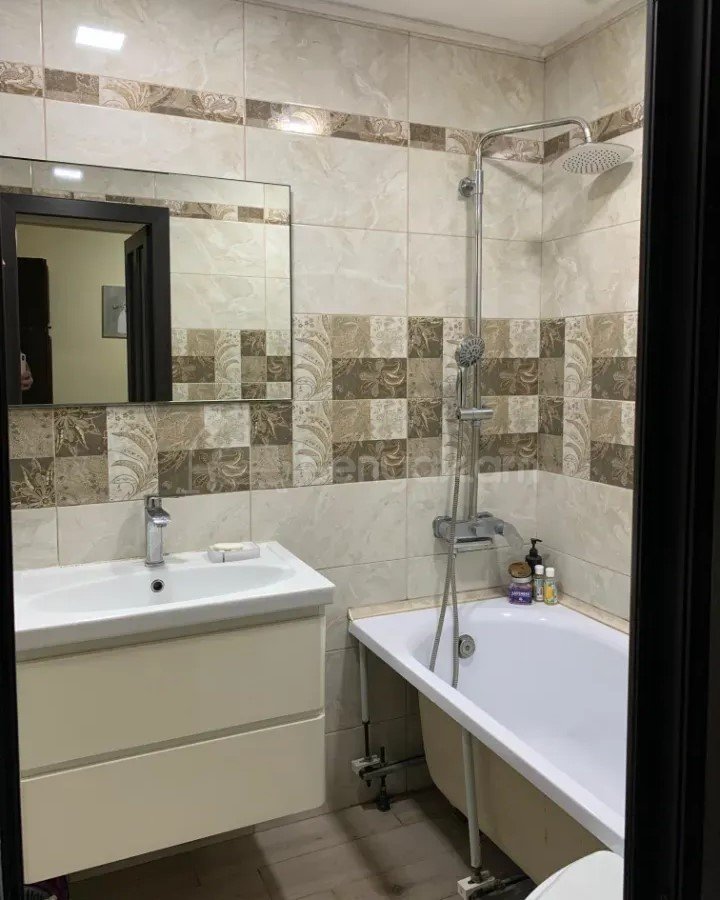 3 Սենյականոց Բնակարան, 80քմ, 8/9 հարկ, Կոսմետիկ Վերանորոգված