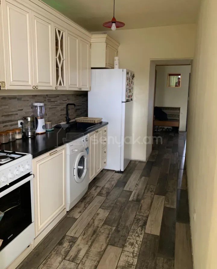 3 Սենյականոց Բնակարան, 80քմ, 8/9 հարկ, Կոսմետիկ Վերանորոգված