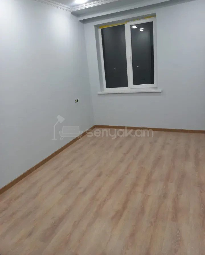 3 Սենյականոց Բնակարան Քարե Շենքում, 53քմ, 4/7 հարկ, Կապիտալ Վերանորոգված