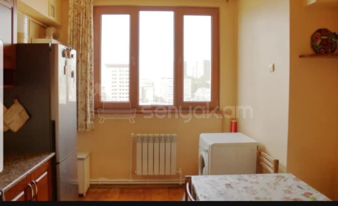 2 Սենյականոց Բնակարան Քարե Շենքում, 75քմ, 11/13 հարկ, Կապիտալ Վերանորոգված, Մասամբ Կահավորված, Արևկող