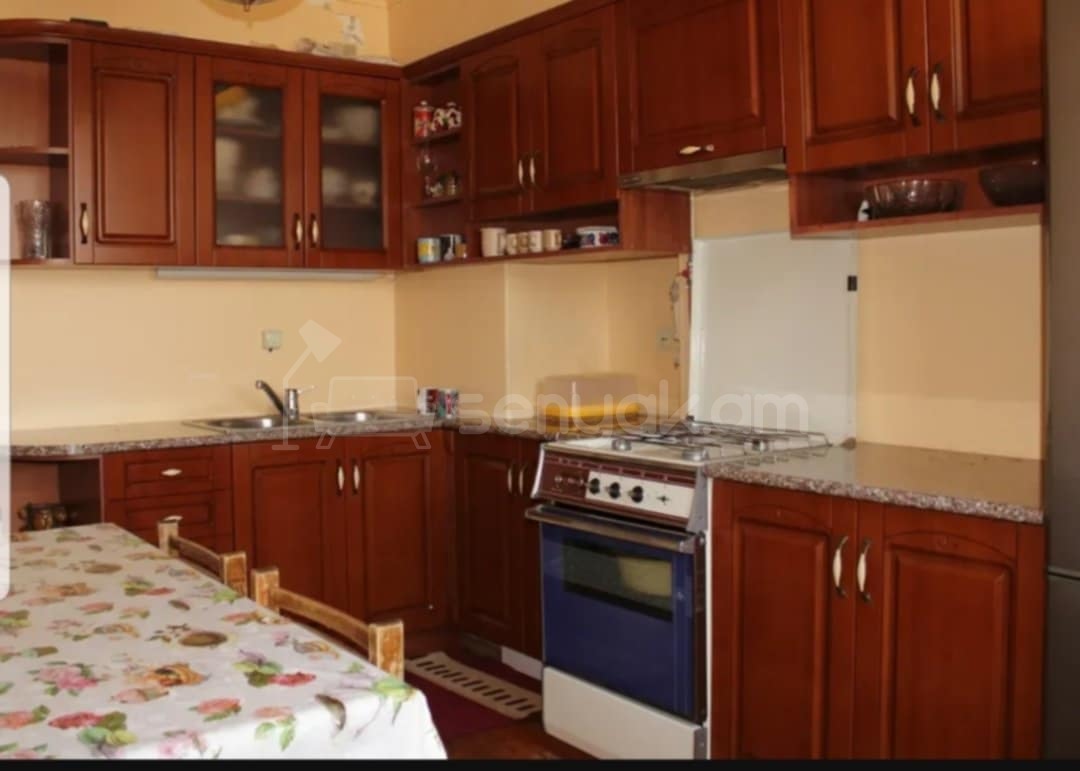 2 Սենյականոց Բնակարան Քարե Շենքում, 75քմ, 11/13 հարկ, Կապիտալ Վերանորոգված, Մասամբ Կահավորված, Արևկող