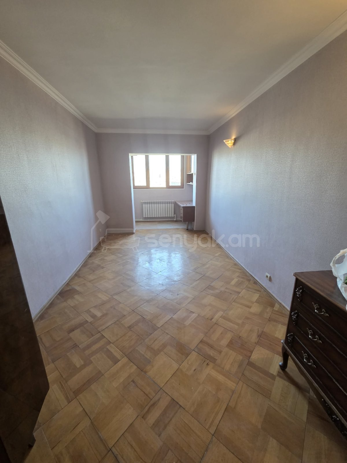 2 Սենյականոց Բնակարան Քարե Շենքում, 75քմ, 11/13 հարկ, Նորմալ Վիճակում, Մասամբ Կահավորված, Արևկող