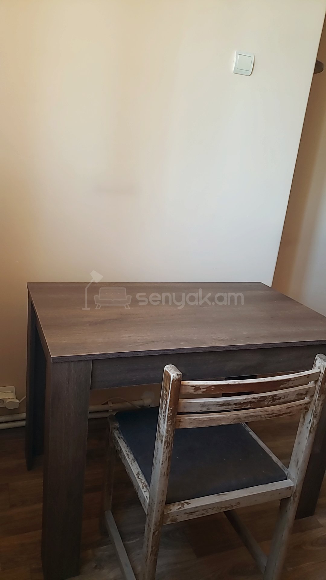 2 Սենյականոց Բնակարան Քարե Շենքում, 75քմ, 11/13 հարկ, Նորմալ Վիճակում, Մասամբ Կահավորված, Արևկող