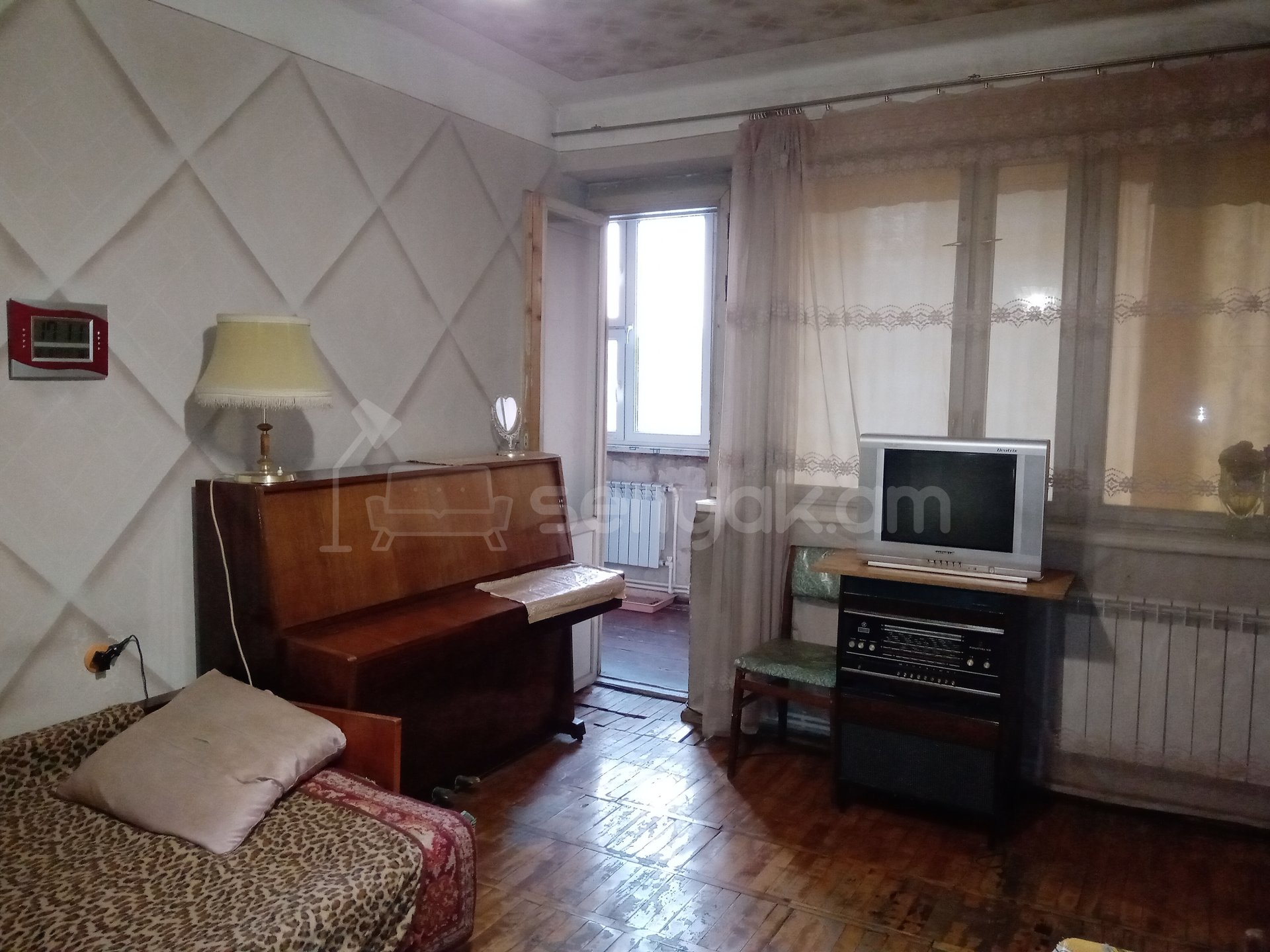 Սենյակ 20քմ, 4/5 հարկ, Կահավորված