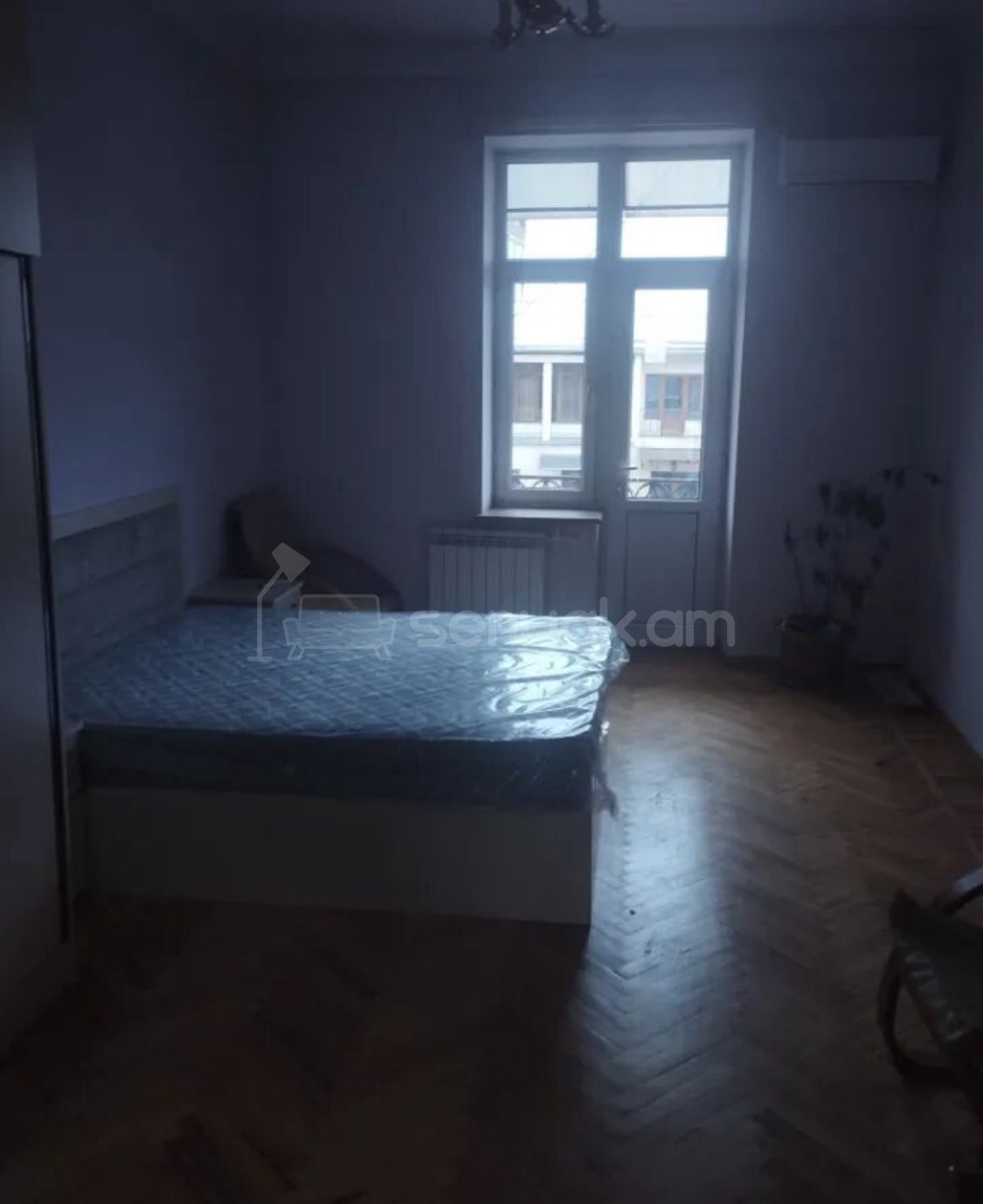 3 Սենյականոց Բնակարան Քարե Շենքում, 96քմ, 4/4 հարկ, Կապիտալ Վերանորոգված, Կահավորված, Արևկող