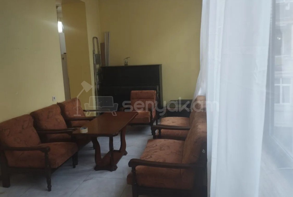 3 Սենյականոց Բնակարան Քարե Շենքում, 96քմ, 4/4 հարկ, Կապիտալ Վերանորոգված, Կահավորված, Արևկող