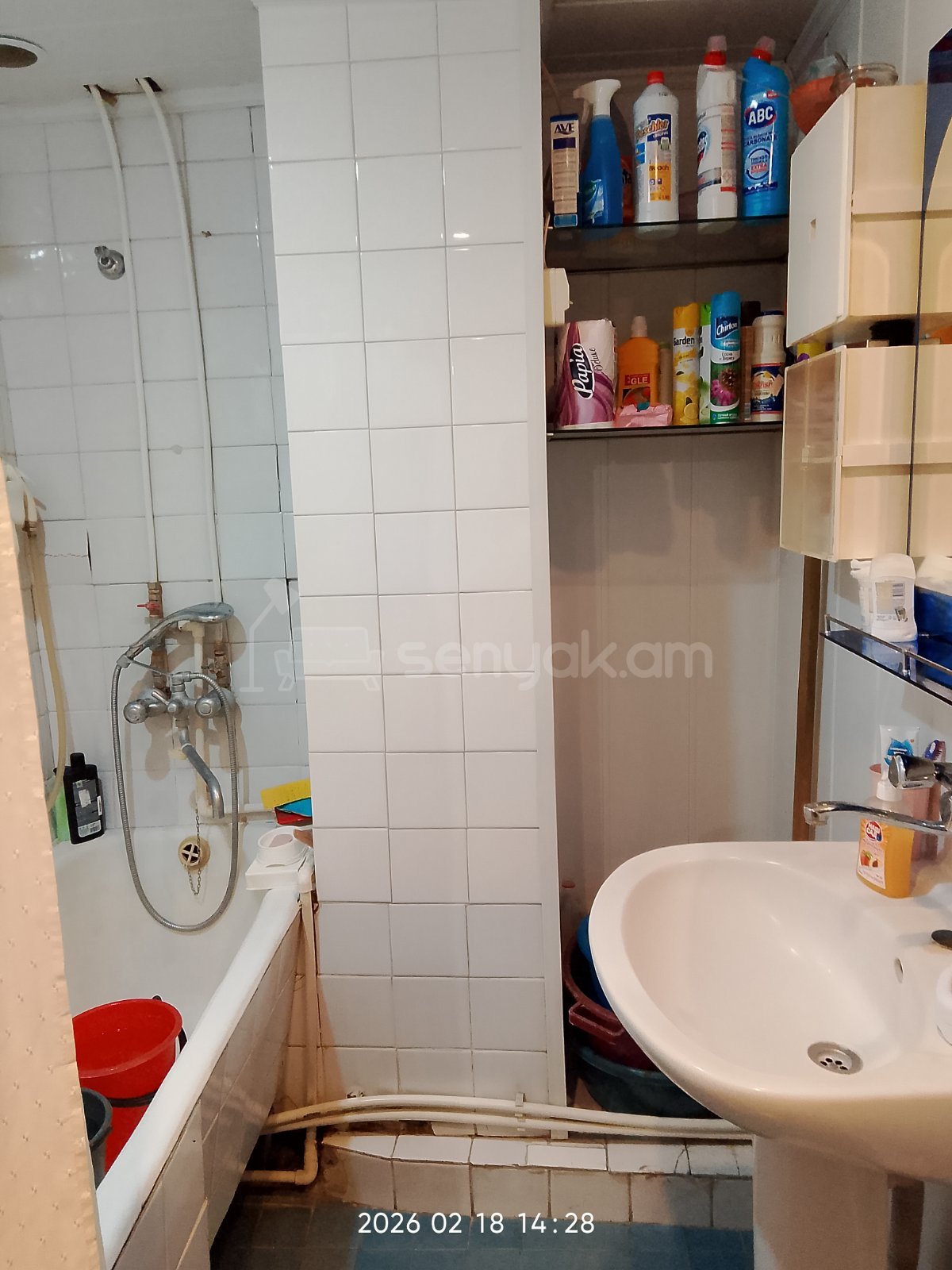 1 Սենյականոց Բնակարան, 46քմ, 3/9 հարկ, Նորմալ Վիճակում