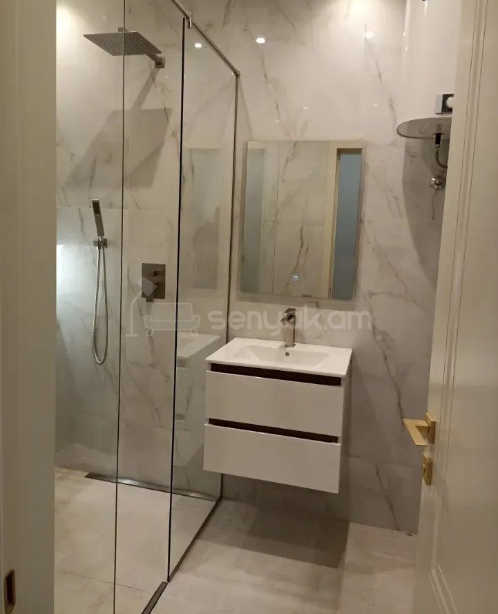 1 Սենյականոց Բնակարան Նորակառույցում, 43քմ, 10/20 հարկ, Կապիտալ Վերանորոգված