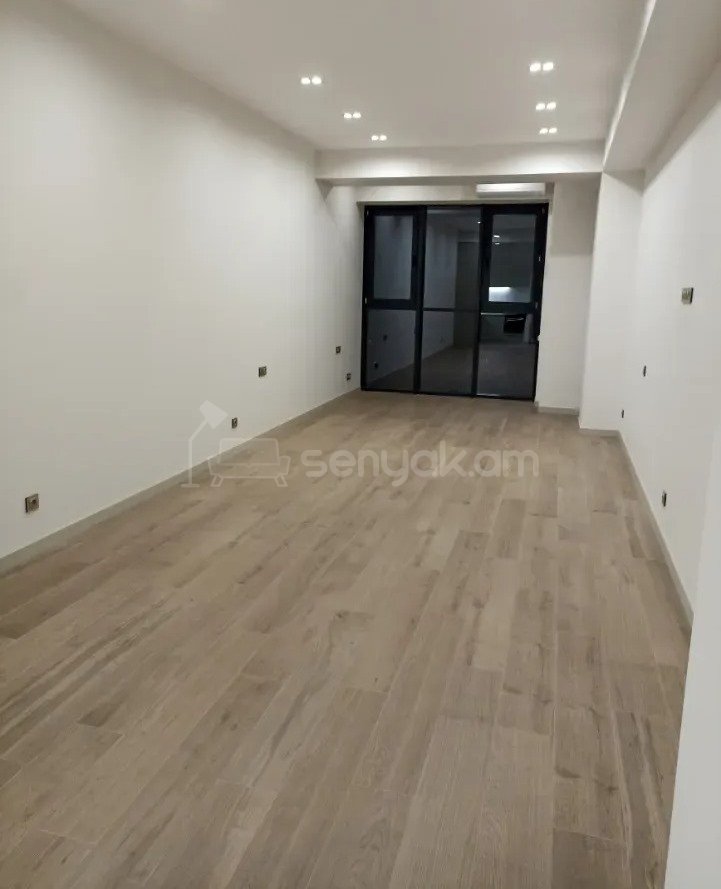 1 Սենյականոց Բնակարան Նորակառույցում, 43քմ, 10/20 հարկ, Կապիտալ Վերանորոգված