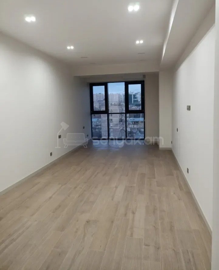 1 Սենյականոց Բնակարան Նորակառույցում, 43քմ, 10/20 հարկ, Կապիտալ Վերանորոգված