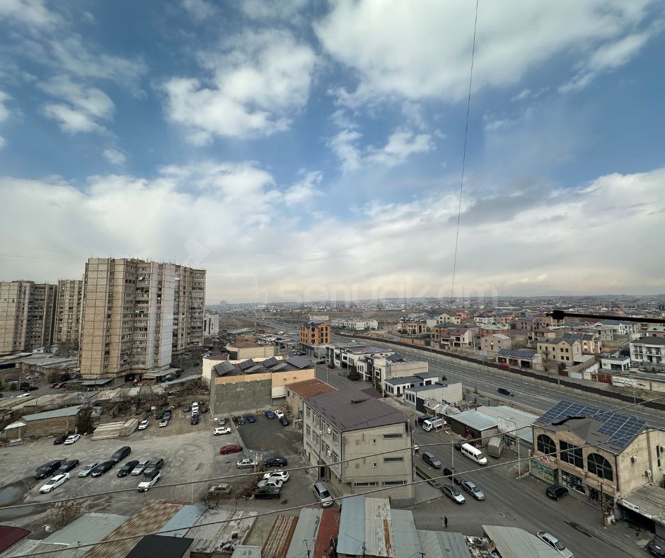 4 Սենյականոց Բնակարան, 93քմ, 12/16 հարկ, Կոսմետիկ Վերանորոգված