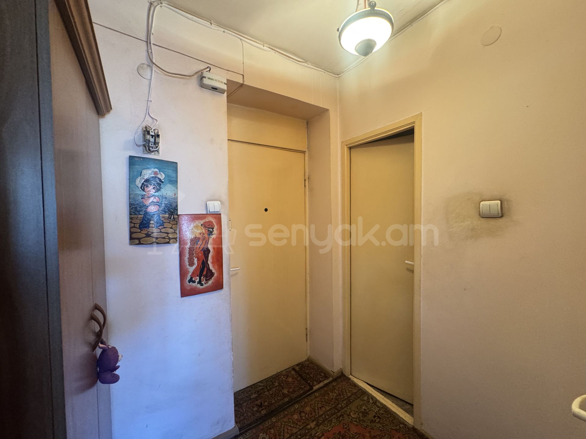 2 Սենյականոց Բնակարան Քարե Շենքում, 35քմ, 3/5 հարկ, Նորմալ Վիճակում