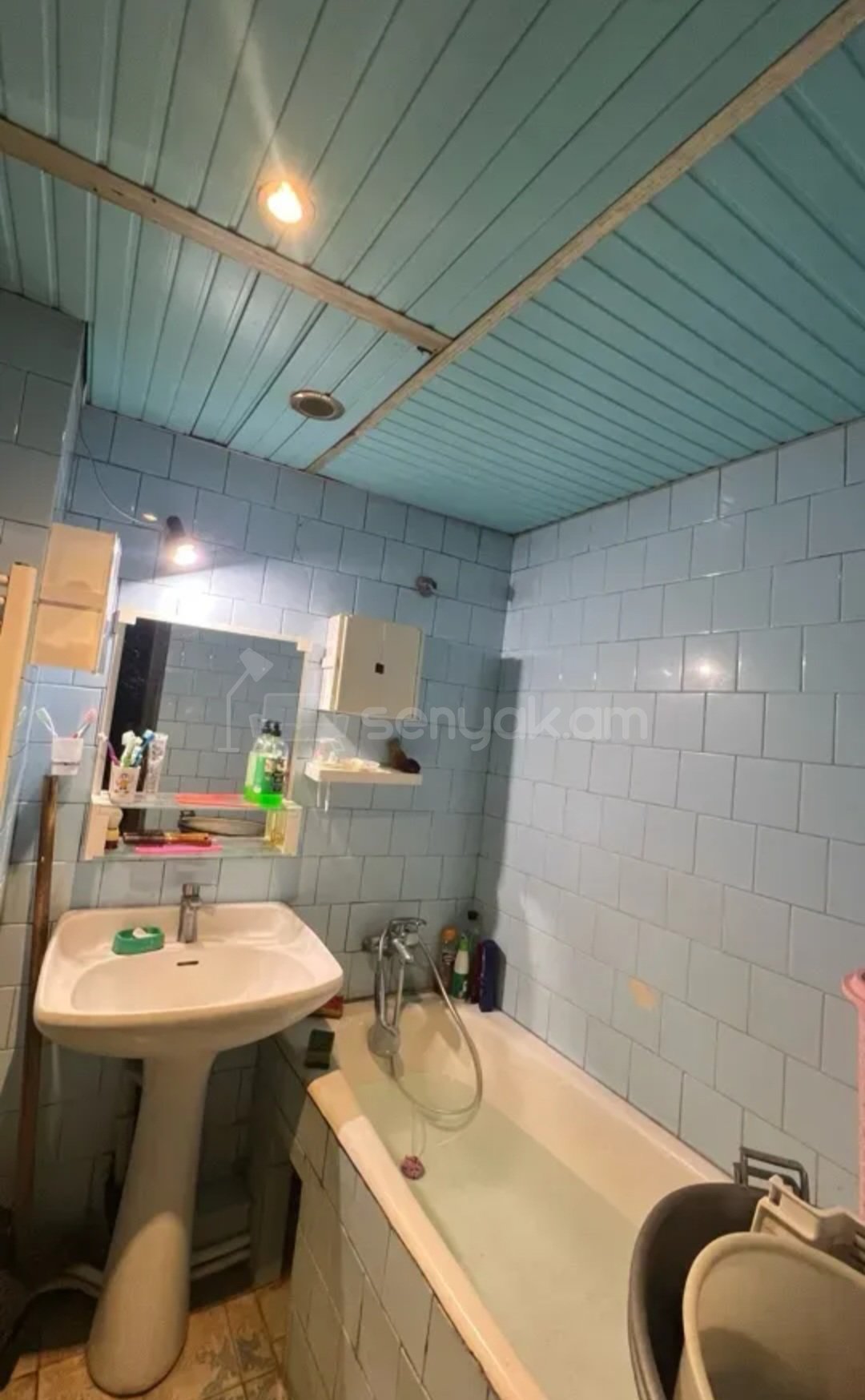 3 Սենյականոց Բնակարան, 95քմ, 10/10 հարկ, Նորմալ Վիճակում