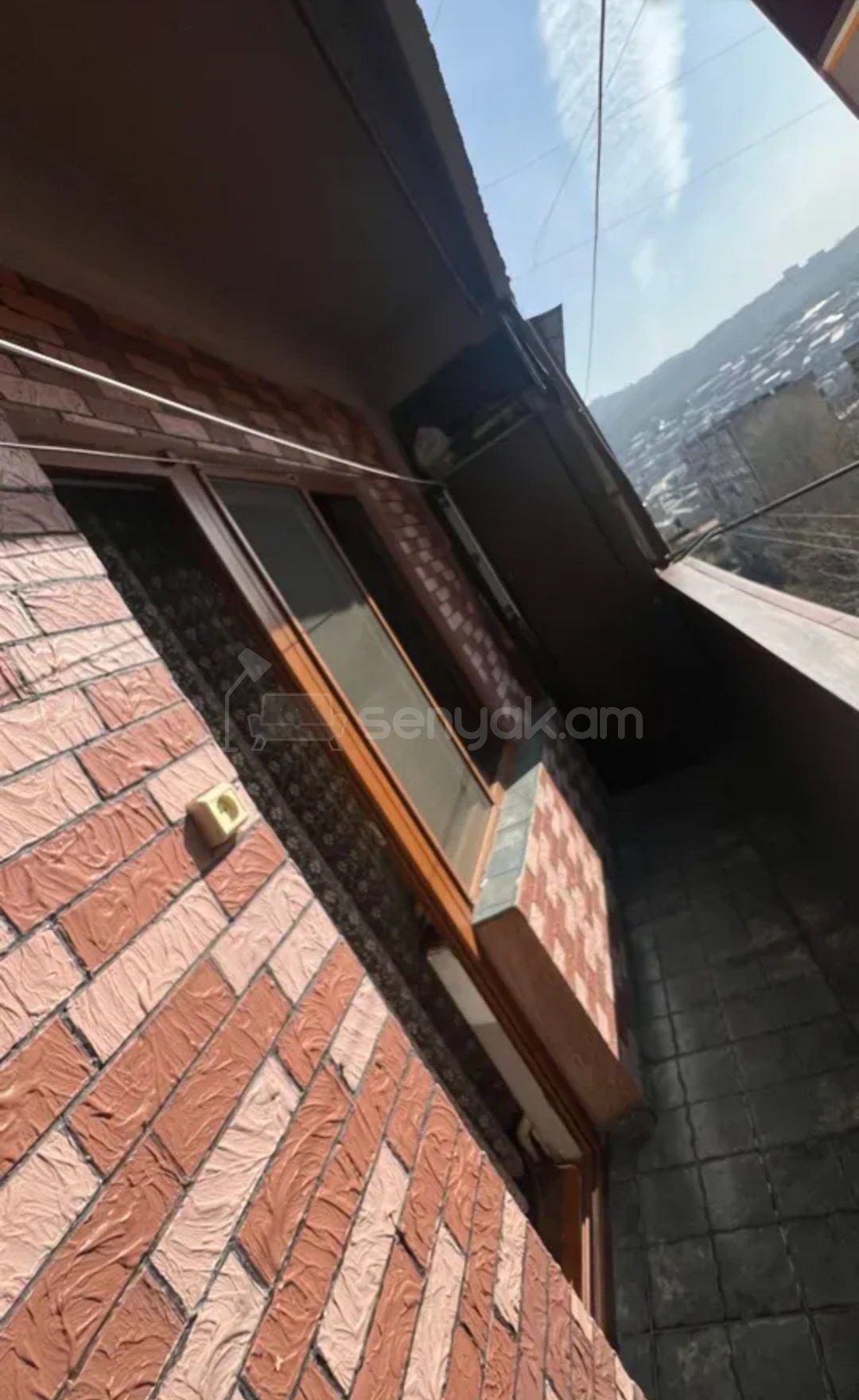 3 Սենյականոց Բնակարան, 95քմ, 10/10 հարկ, Նորմալ Վիճակում