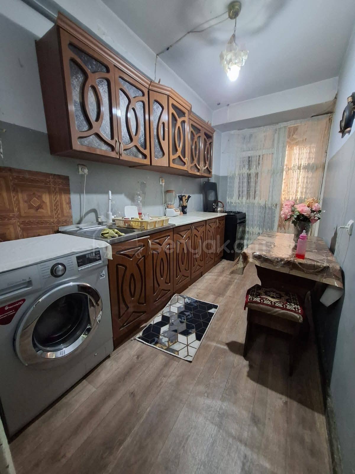 3 Սենյականոց Բնակարան, 66քմ, 8/9 հարկ, Պետական Վիճակում