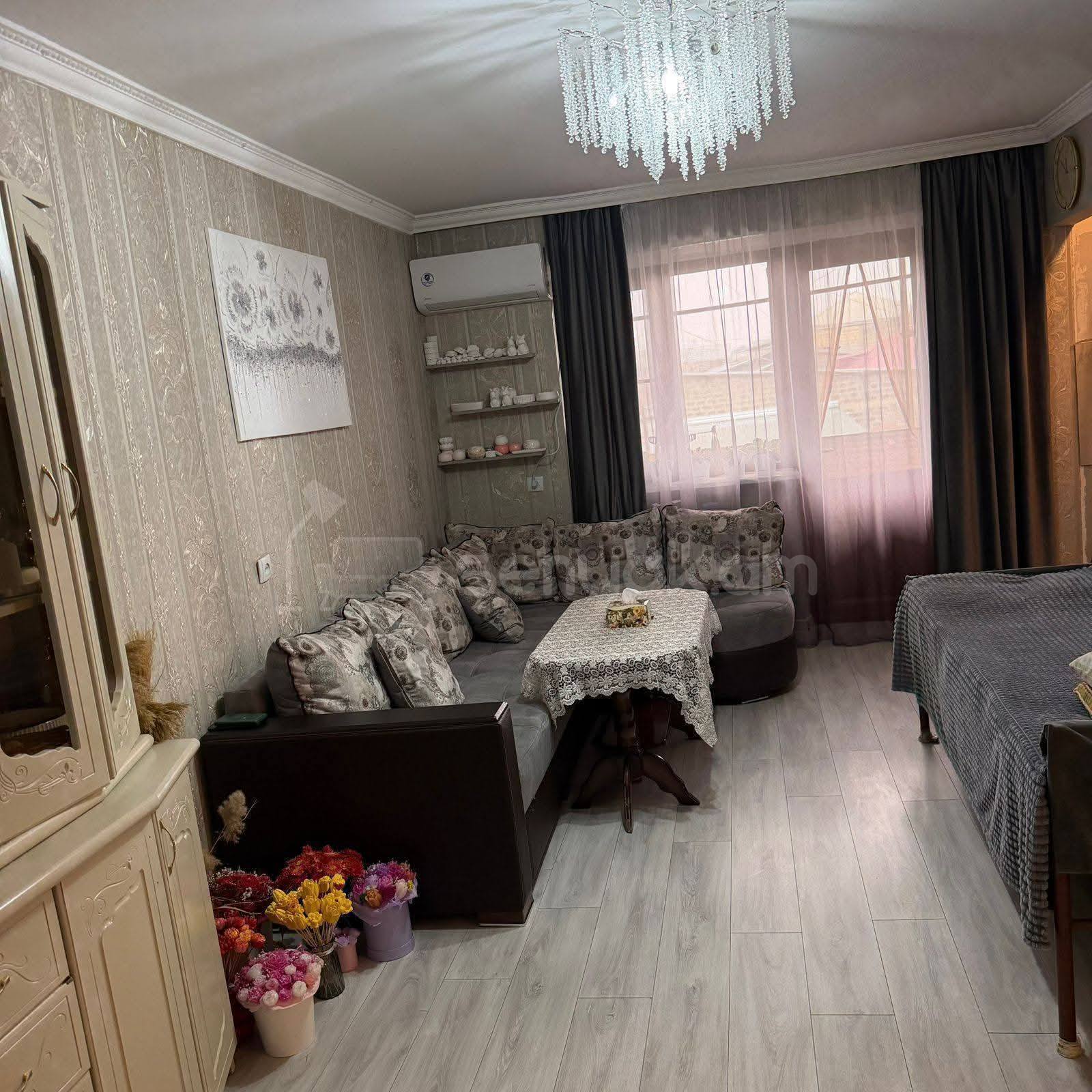 2 Սենյականոց Բնակարան Քարե Շենքում, 45քմ, 2/2 հարկ, Կապիտալ Վերանորոգված