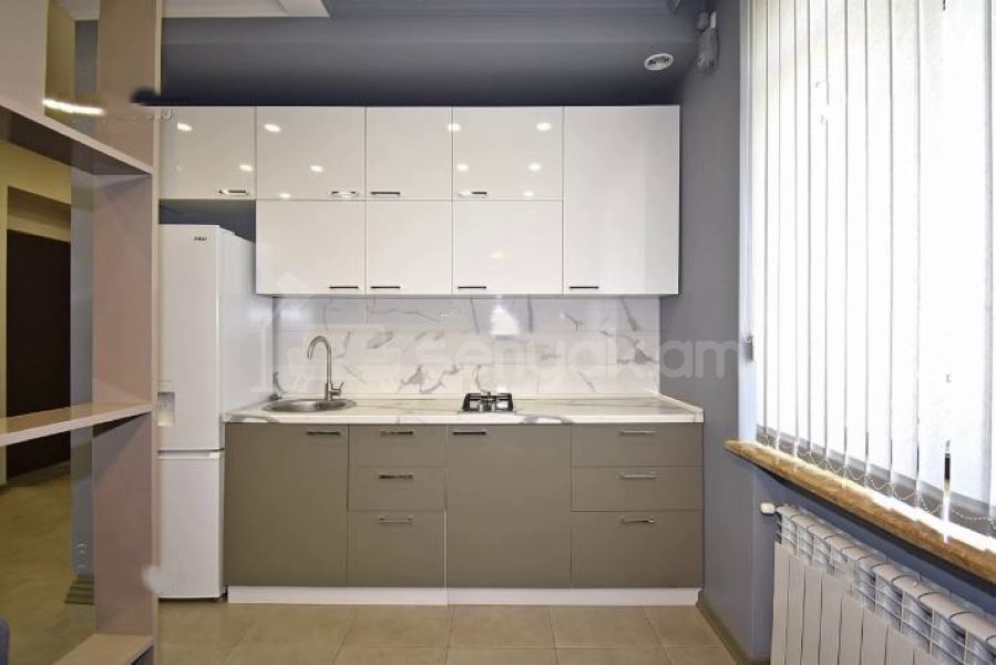 2 Սենյականոց Բնակարան Քարե Շենքում, 40քմ, 2/5 հարկ, Դիզայներական Վերանորոգված, Կահավորված