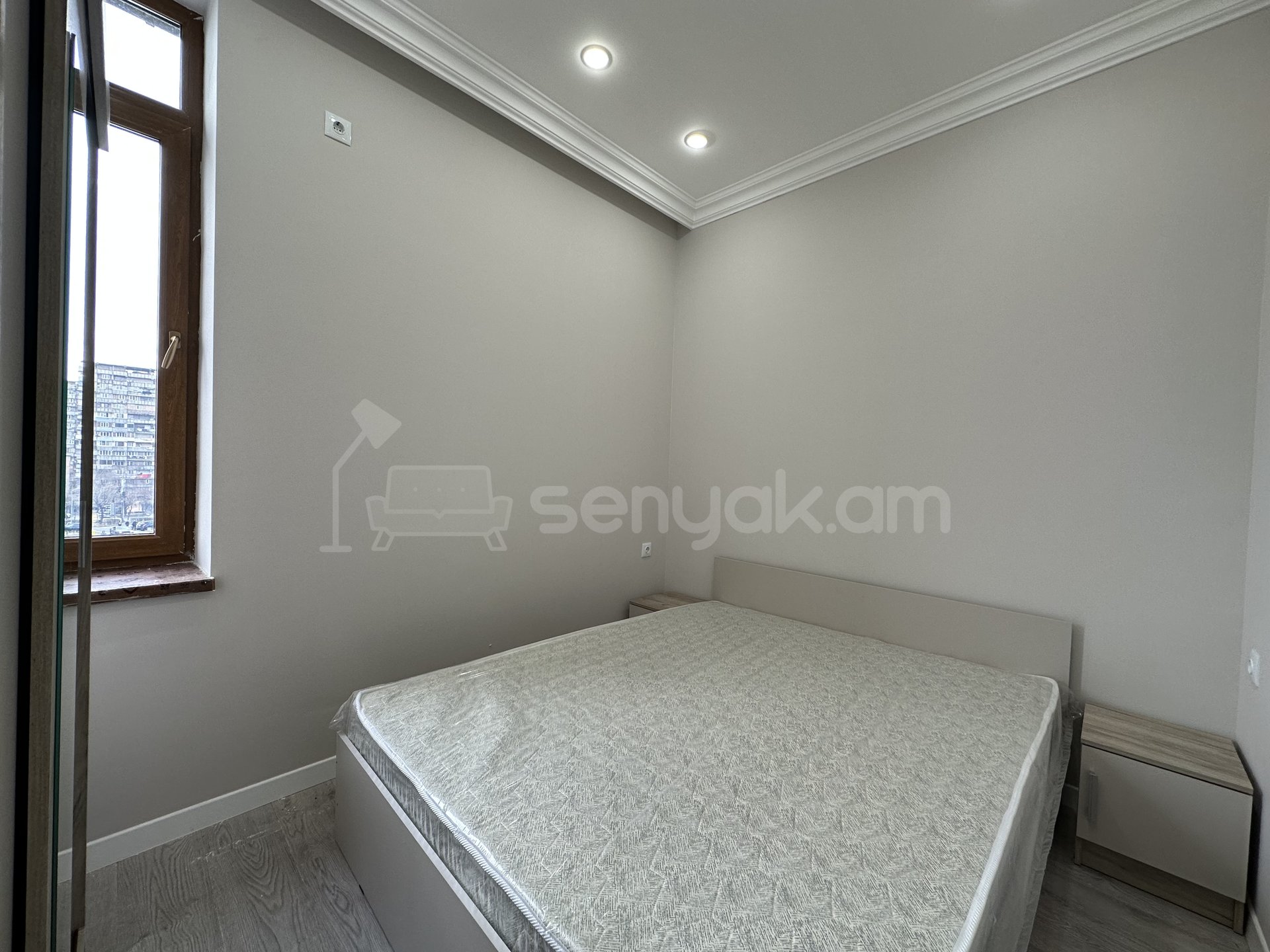 2 Սենյականոց Բնակարան Քարե Շենքում, 42քմ, 2/2 հարկ, Դիզայներական Վերանորոգված, Կահավորված, Արևկող