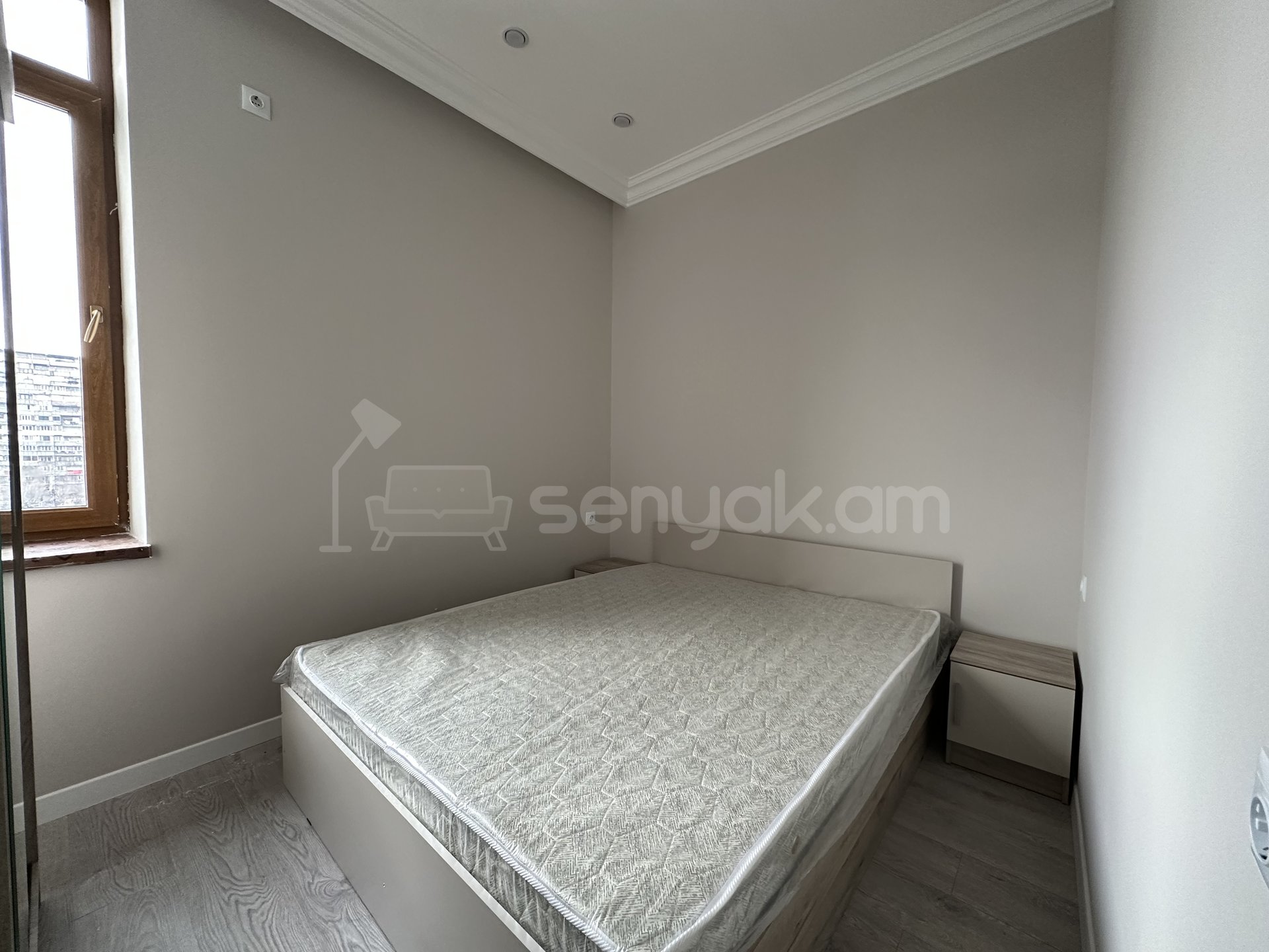 2 Սենյականոց Բնակարան Քարե Շենքում, 42քմ, 2/2 հարկ, Դիզայներական Վերանորոգված, Կահավորված, Արևկող