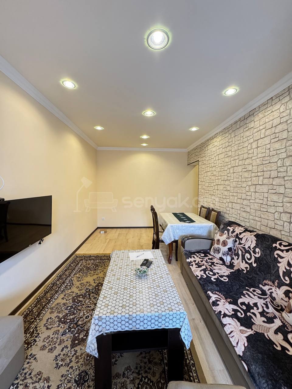 4 Սենյականոց Բնակարան Քարե Շենքում, 70քմ, 4/5 հարկ, Կապիտալ Վերանորոգված, Կահավորված, Արևկող