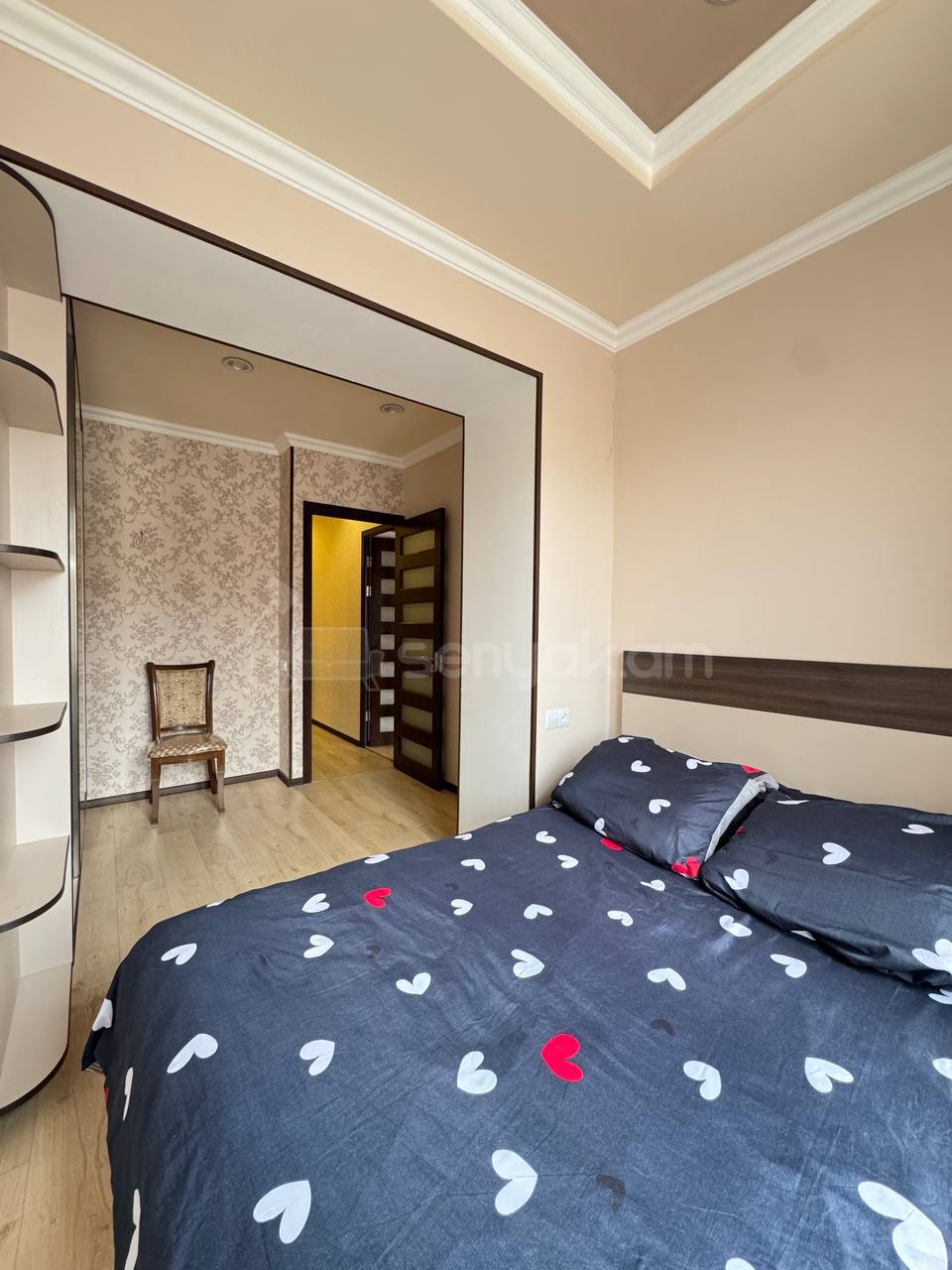 4 Սենյականոց Բնակարան Քարե Շենքում, 70քմ, 4/5 հարկ, Կապիտալ Վերանորոգված, Կահավորված, Արևկող