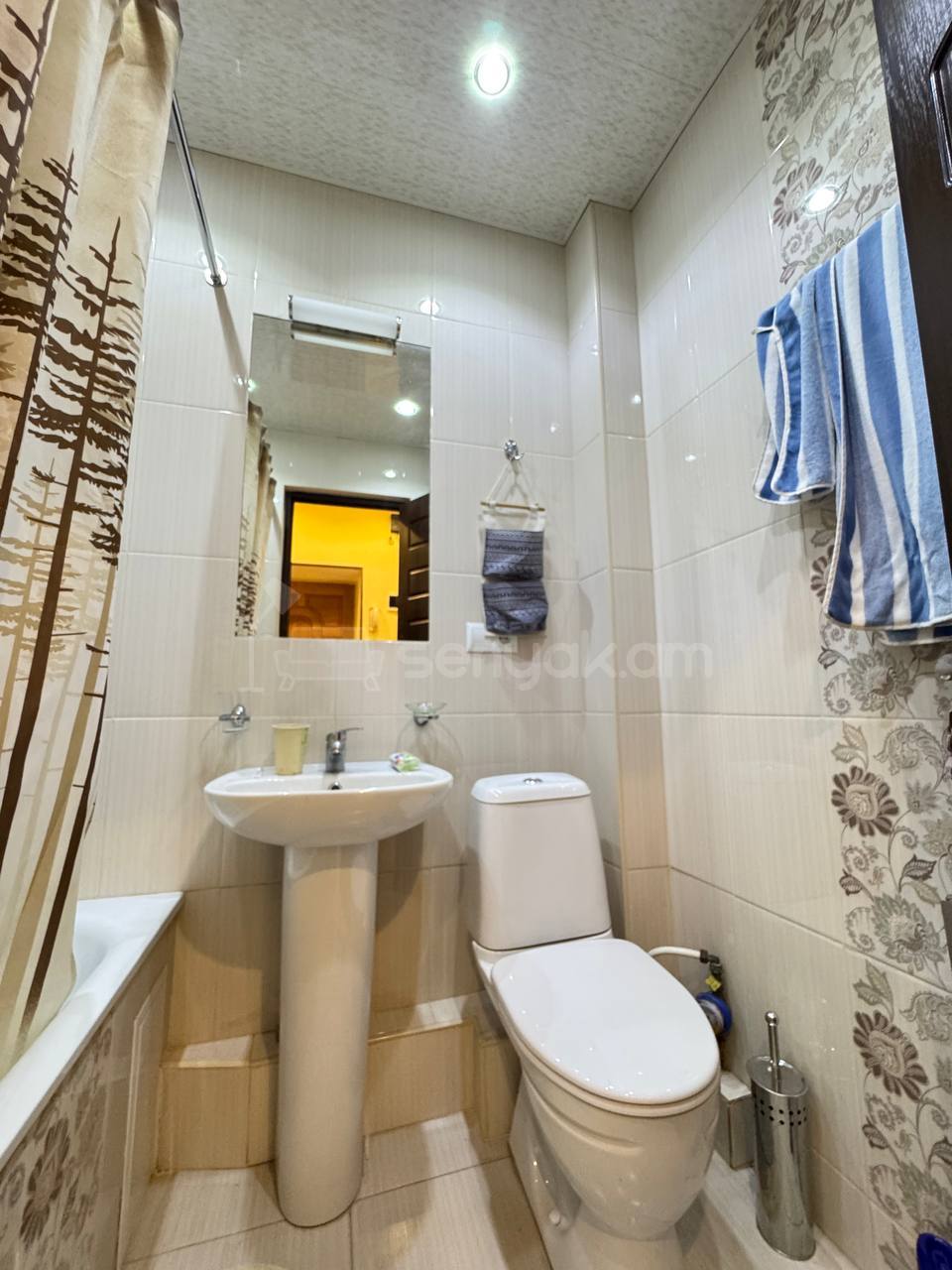 4 Սենյականոց Բնակարան Քարե Շենքում, 70քմ, 4/5 հարկ, Կապիտալ Վերանորոգված, Կահավորված, Արևկող