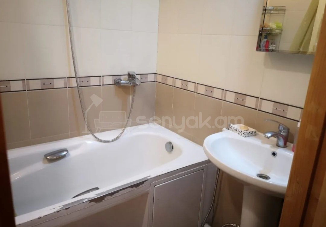 3 Սենյականոց Բնակարան, 76քմ, 7/9 հարկ, Կապիտալ Վերանորոգված, Կահավորված, Արևկող