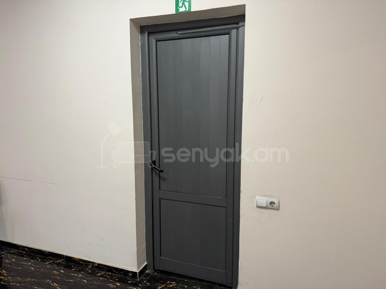 Նորակառույց Առևտրի Տարածք, 35քմ