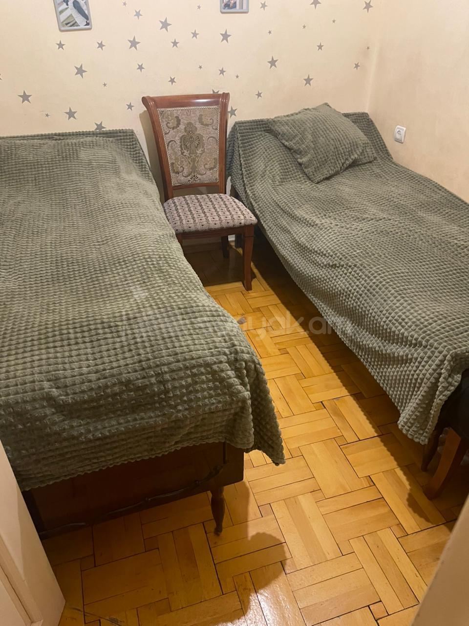 1 Սենյականոց Բնակարան, 45քմ, 2/9 հարկ, Նորմալ Վիճակում, Կահավորված, Արևկող