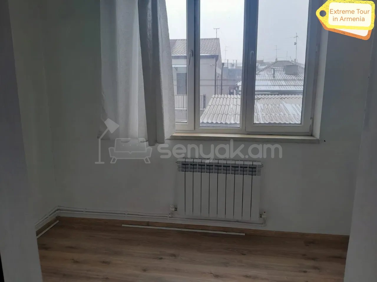 2 Սենյականոց Բնակարան Քարե Շենքում, 60քմ, 1/5 հարկ, Նորմալ Վիճակում, Մասամբ Կահավորված, Արևկող