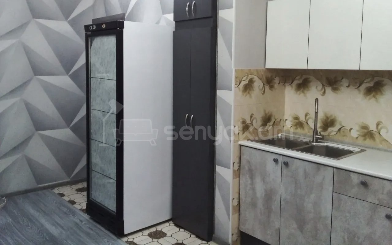 2 Սենյականոց Բնակարան Քարե Շենքում, 45քմ, 1/9 հարկ, Նորմալ Վիճակում, Կահավորված