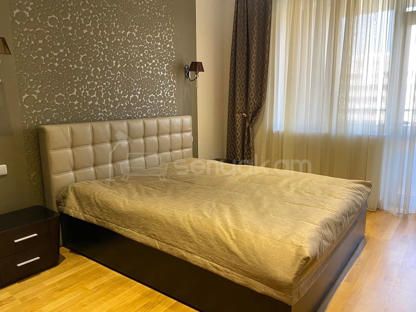 3 Սենյականոց Բնակարան Նորակառույցում, 80քմ, 7/12 հարկ, Դիզայներական Վերանորոգված