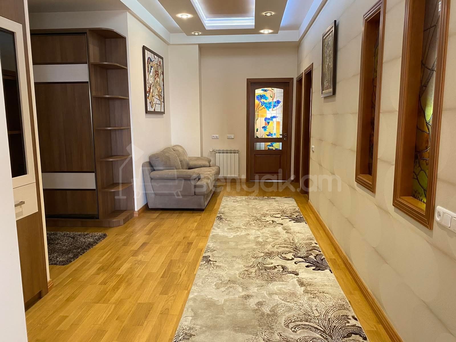 3 Սենյականոց Բնակարան Նորակառույցում, 80քմ, 7/12 հարկ, Դիզայներական Վերանորոգված