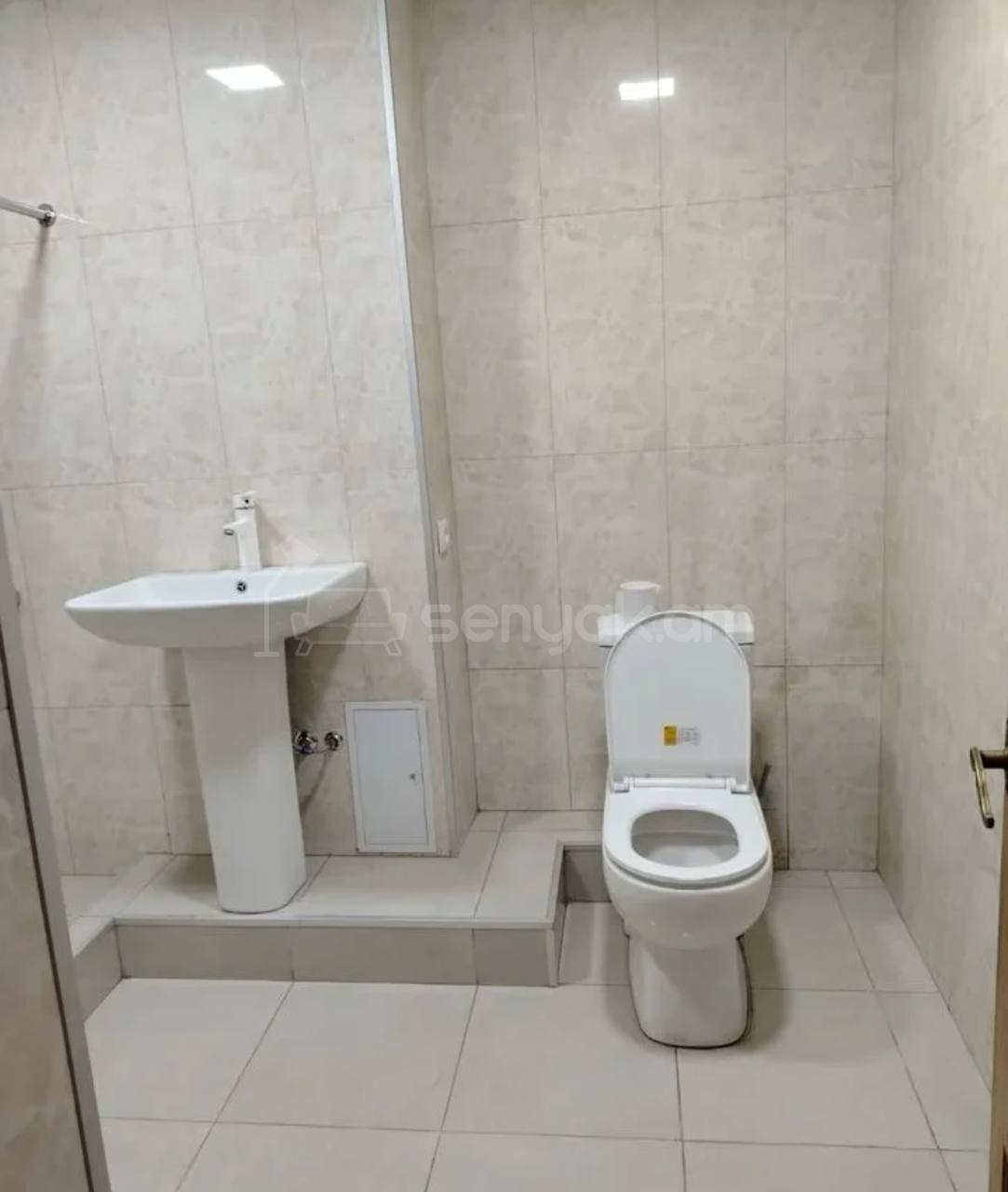 3 Սենյականոց Բնակարան, 80քմ, 6/9 հարկ, Կապիտալ Վերանորոգված, Կահավորված, Արևկող