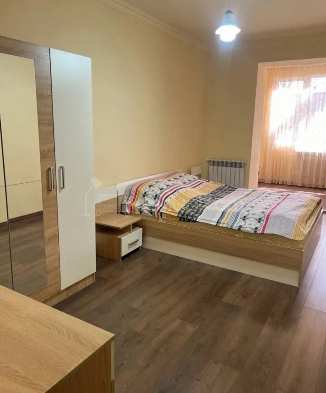 2 Սենյականոց Բնակարան Քարե Շենքում, 65քմ, 2/5 հարկ, Կապիտալ Վերանորոգված, Կահավորված