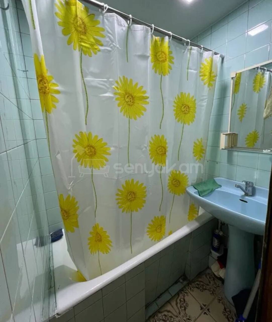 2 Սենյականոց Բնակարան Քարե Շենքում, 65քմ, 2/5 հարկ, Կապիտալ Վերանորոգված, Կահավորված