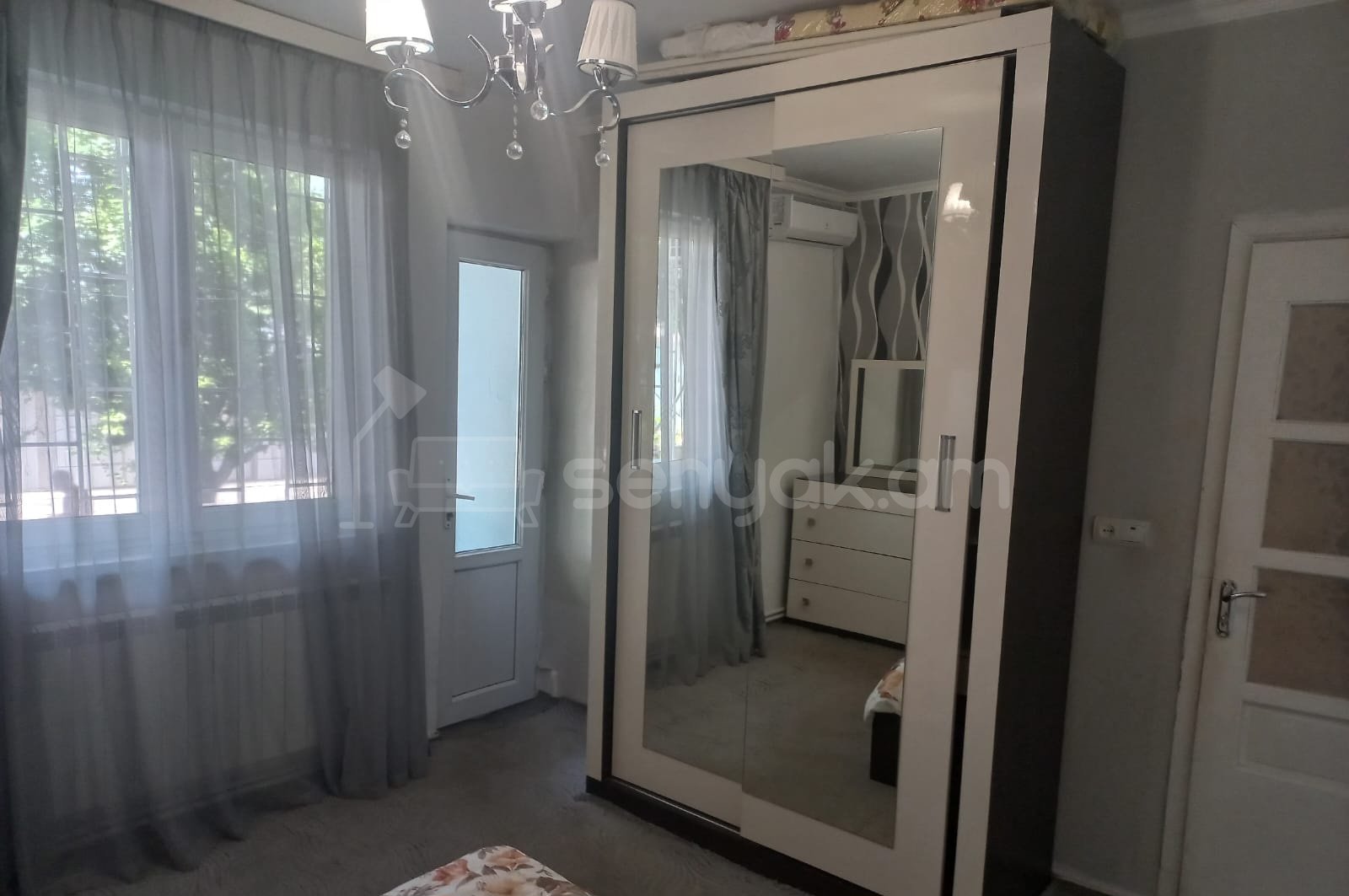 3 Սենյականոց Բնակարան Քարե Շենքում, 73քմ, 1/5 հարկ, Կապիտալ Վերանորոգված, Կահավորված, Արևկող