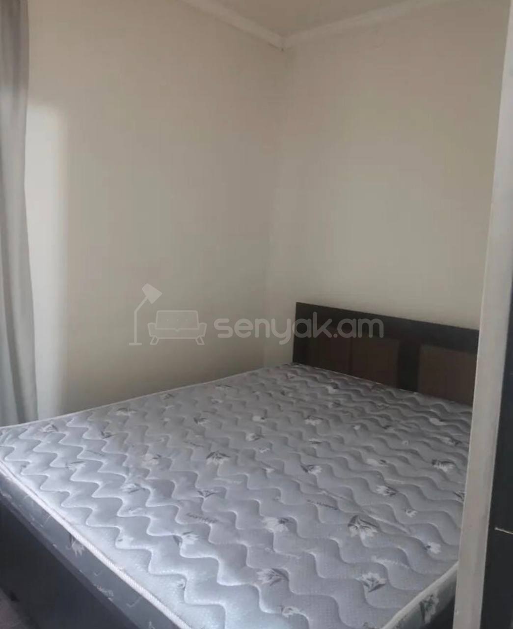 1 Սենյականոց Բնակարան Քարե Շենքում, 45քմ, 4/4 հարկ, Կապիտալ Վերանորոգված, Կահավորված, Արևկող