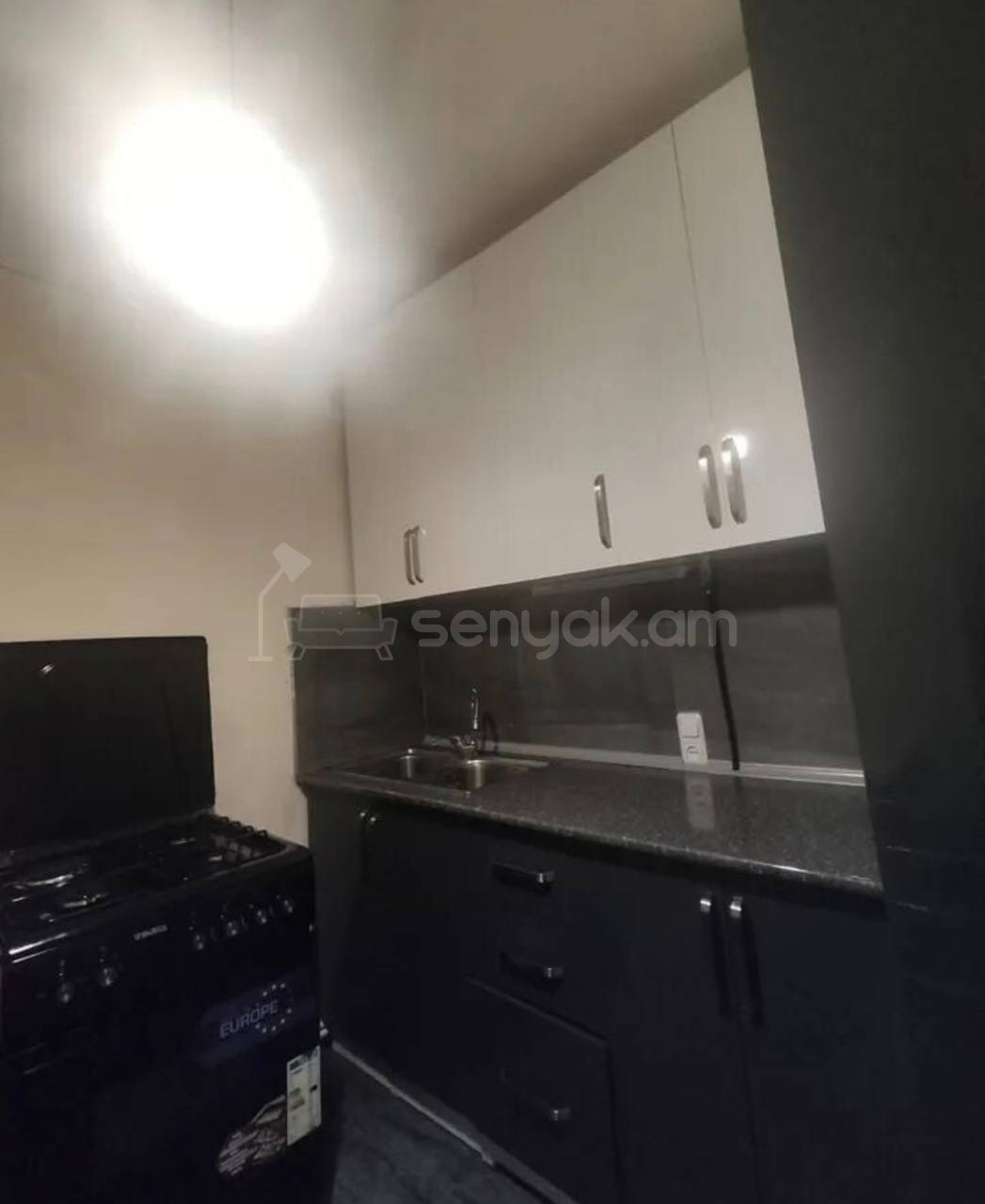 1 Սենյականոց Բնակարան Քարե Շենքում, 45քմ, 4/4 հարկ, Կապիտալ Վերանորոգված, Կահավորված, Արևկող