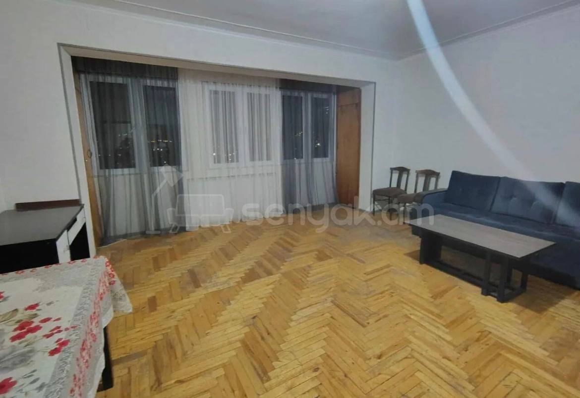 3 Սենյականոց Բնակարան, 90քմ, 6/9 հարկ, Նորմալ Վիճակում, Կահավորված, Արևկող