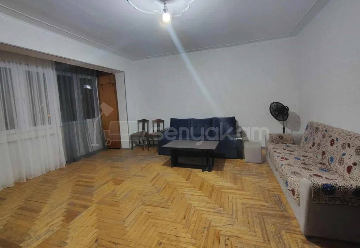 3 Սենյականոց Բնակարան, 90քմ, 6/9 հարկ, Նորմալ Վիճակում, Կահավորված, Արևկող