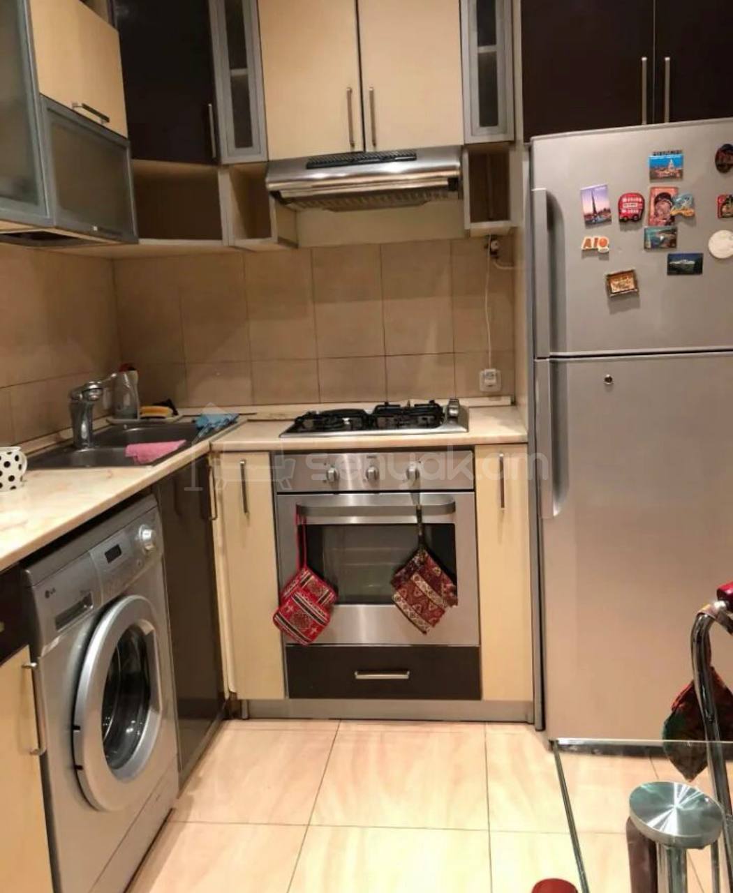 3 Սենյականոց Բնակարան Քարե Շենքում, 55քմ, 5/5 հարկ, Կապիտալ Վերանորոգված, Կահավորված, Արևկող