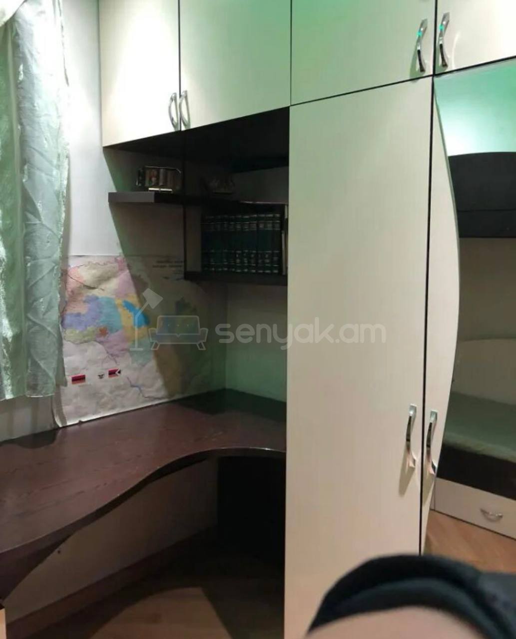 3 Սենյականոց Բնակարան Քարե Շենքում, 55քմ, 5/5 հարկ, Կապիտալ Վերանորոգված, Կահավորված, Արևկող