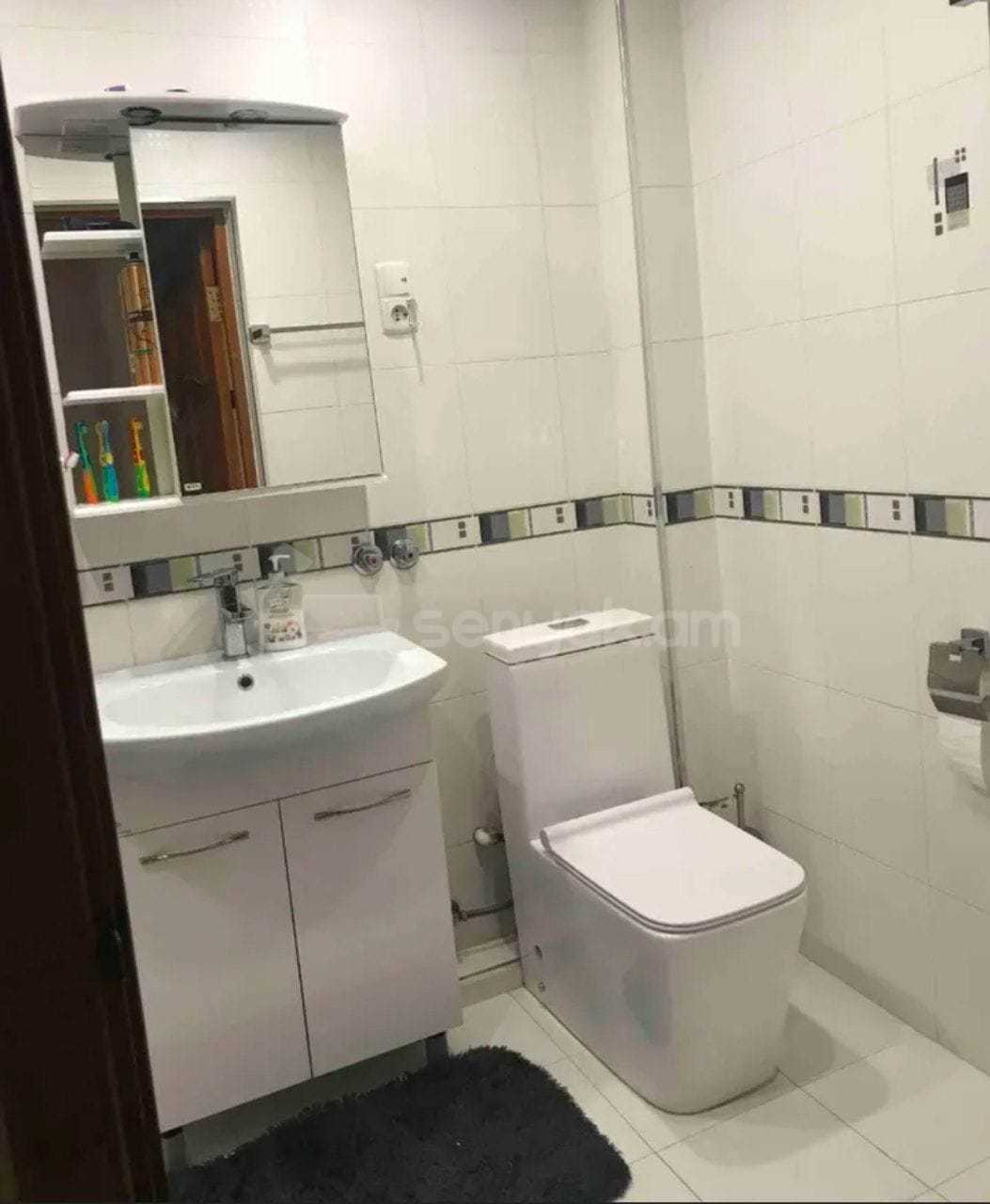 4 Սենյականոց Բնակարան Նորակառույց Քարե Շենքում, 105քմ, 5/5 հարկ, Կապիտալ Վերանորոգված