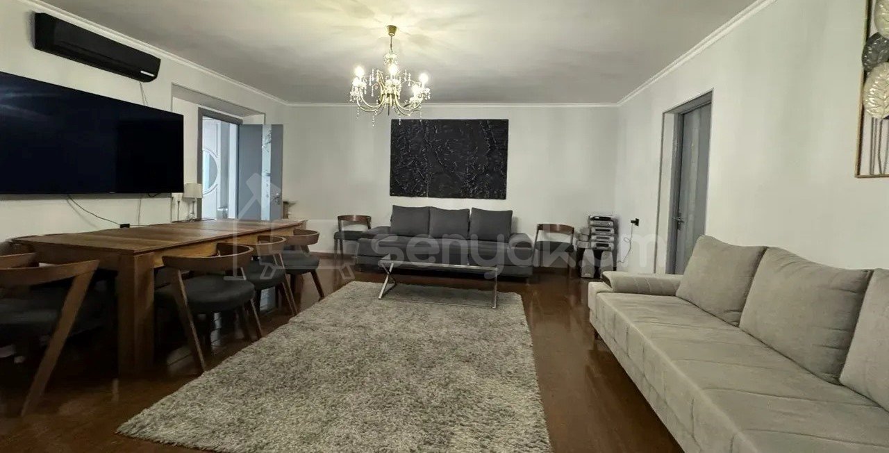 4 Սենյականոց Բնակարան Քարե Շենքում, 80քմ, 4/4 հարկ, Կապիտալ Վերանորոգված