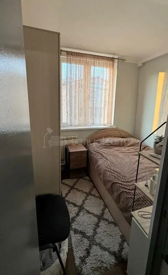 4 Սենյականոց Բնակարան Քարե Շենքում, 80քմ, 4/4 հարկ, Կապիտալ Վերանորոգված