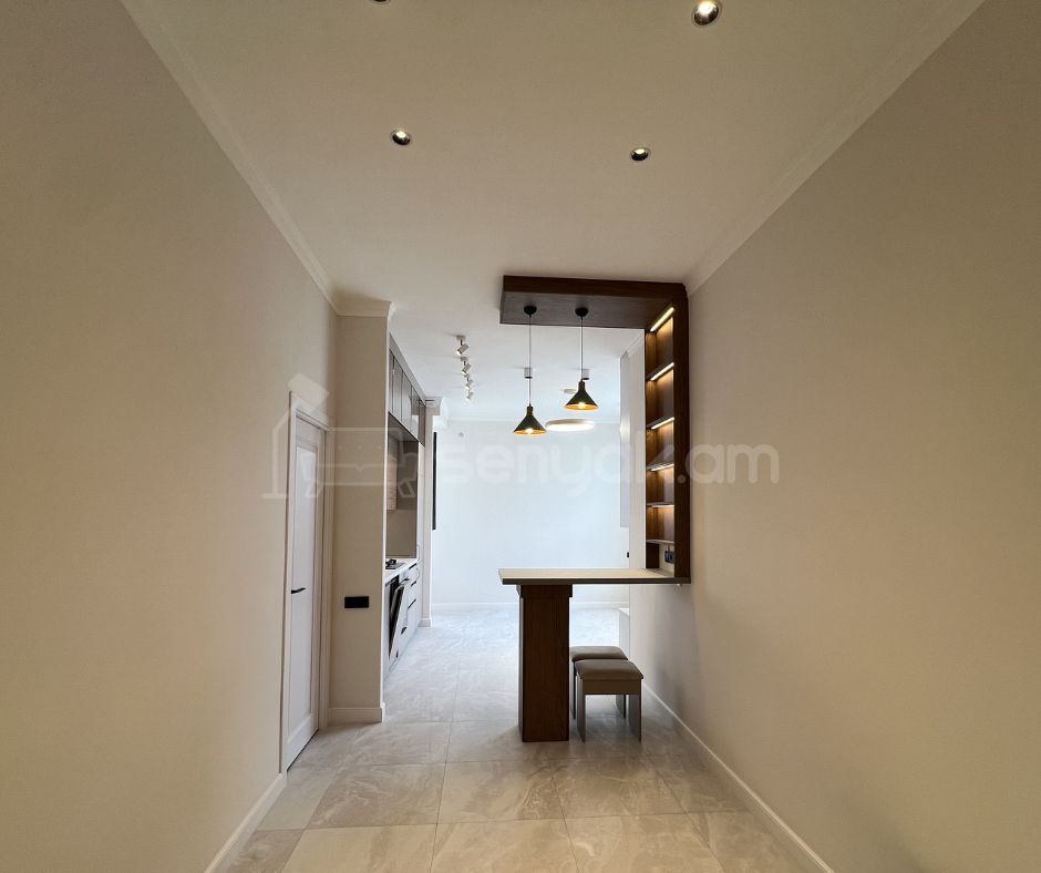 2 Սենյականոց Բնակարան Քարե Շենքում, 50քմ, 4/4 հարկ, Կապիտալ Վերանորոգված